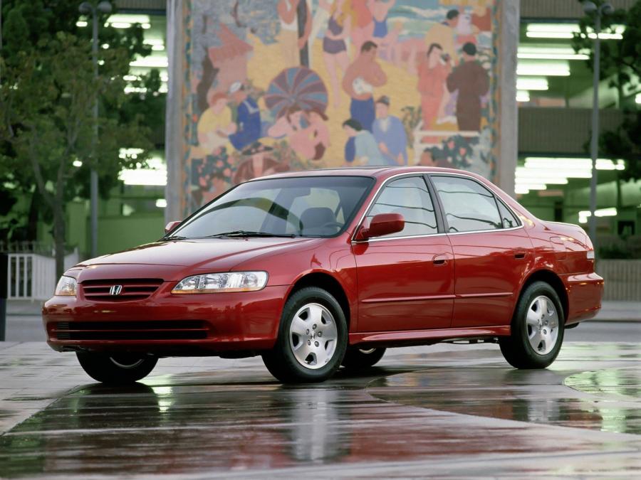  Honda Accord Sedan 1998 года  (US) (фото 8 из 12)